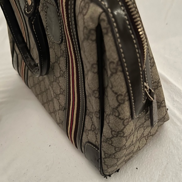 Gucci Bag! - Picture 11 of 13